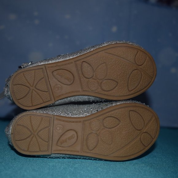 NIB ~ Little Angel Silver Glitter Britt Ankle Strap Flat Toddler 6 - Picture 4 of 9